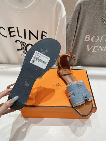 SANTORINI SANDAL BLEU CLAIR LAMBSKIN