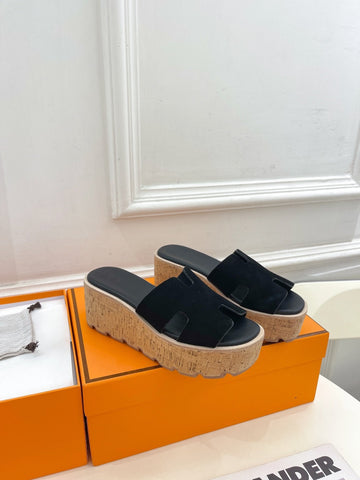 Eze 30 Sandal Black Suede