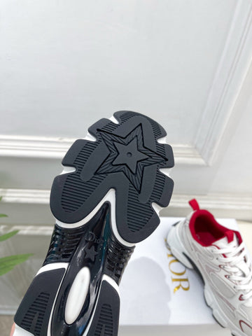DIOR 26S SNEAKER IN WHITE CALFSKIN AND MESH FABRIC