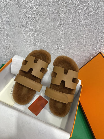 Chypre Sandal Gold shearling insole Gold goatskin lining